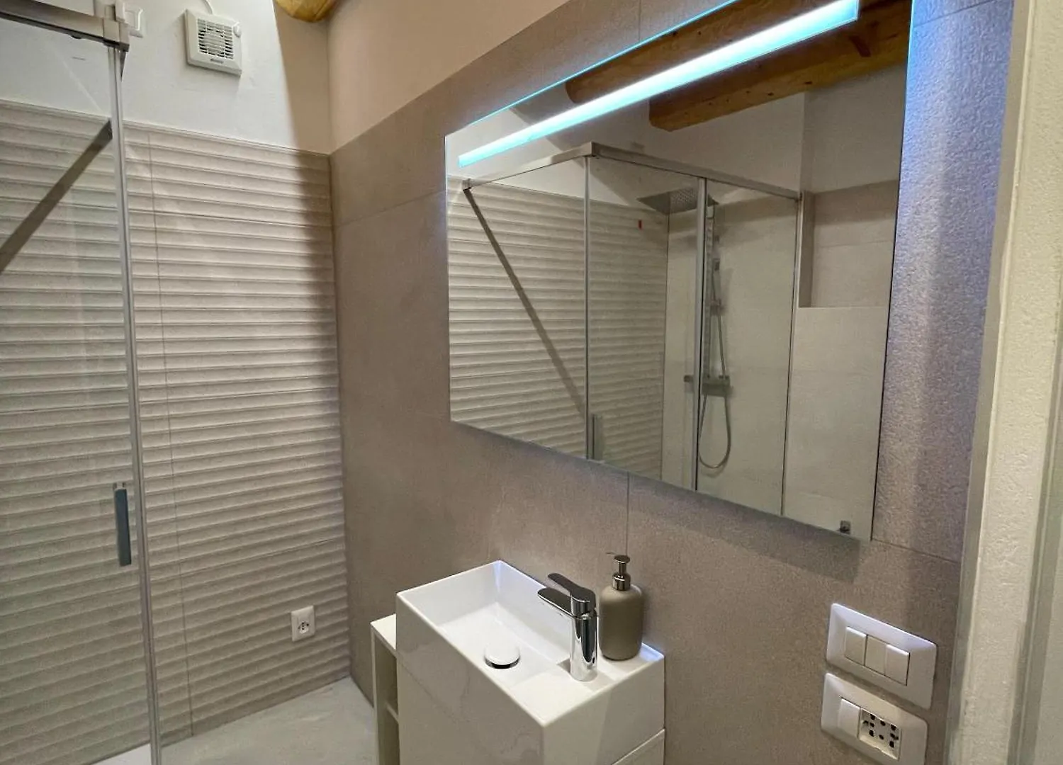 Casa Italia Locazione Turistica Apartment Falze  Falze (Treviso)